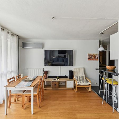 Chic And Comfortable Apart With Balcony Levallois-Perret Exterior foto