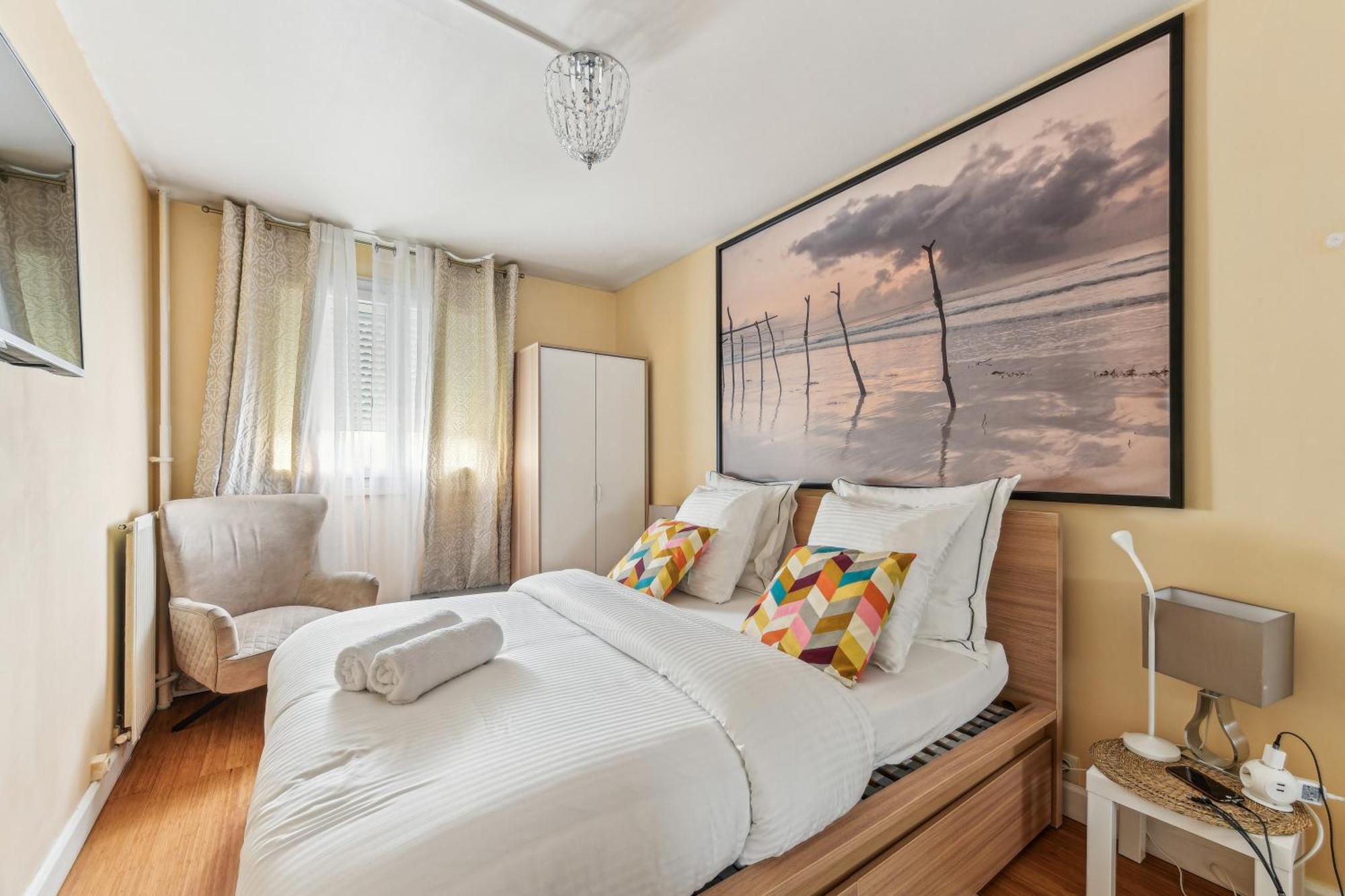 Chic And Comfortable Apart With Balcony Levallois-Perret Exterior foto