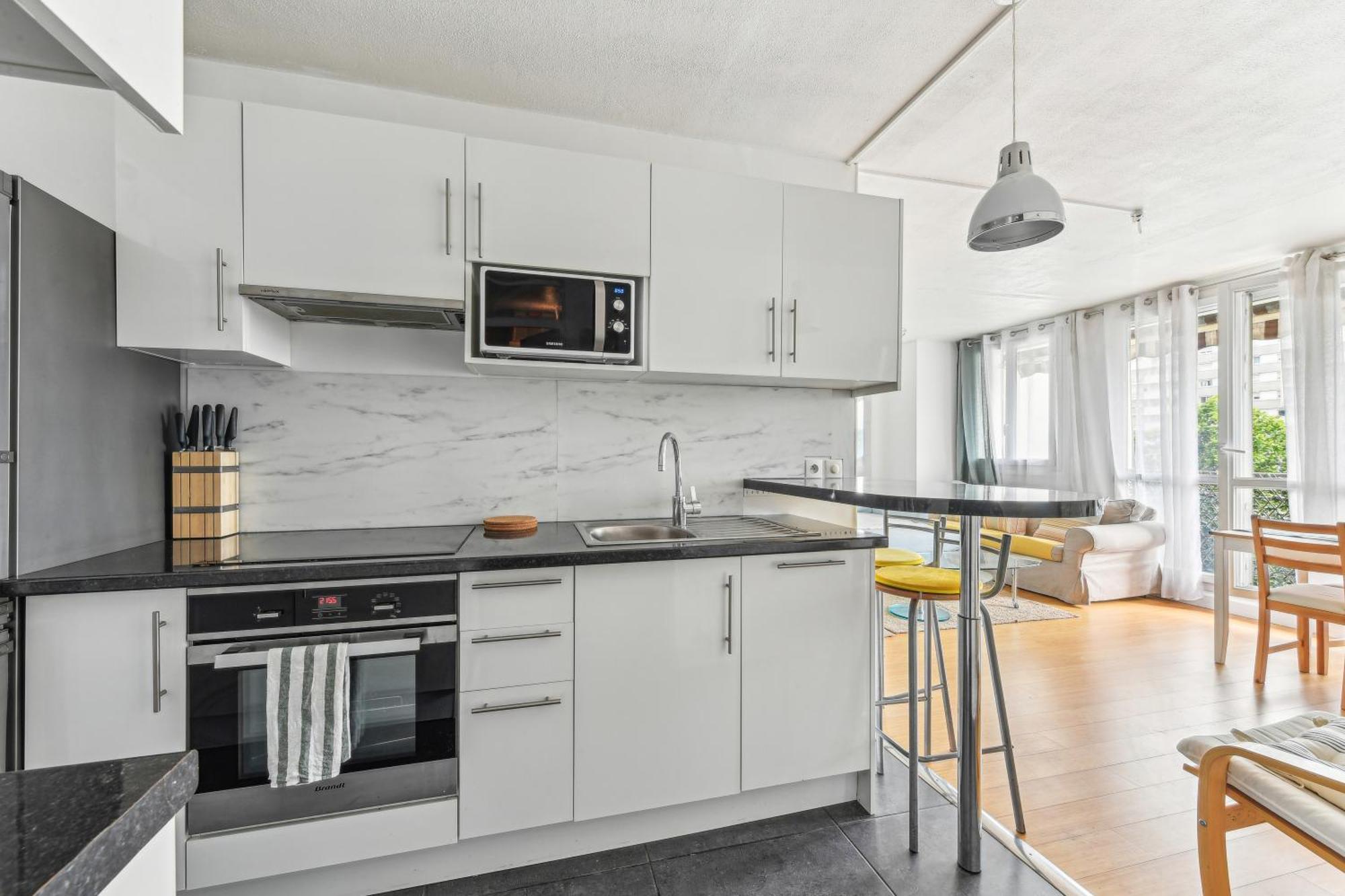 Chic And Comfortable Apart With Balcony Levallois-Perret Exterior foto